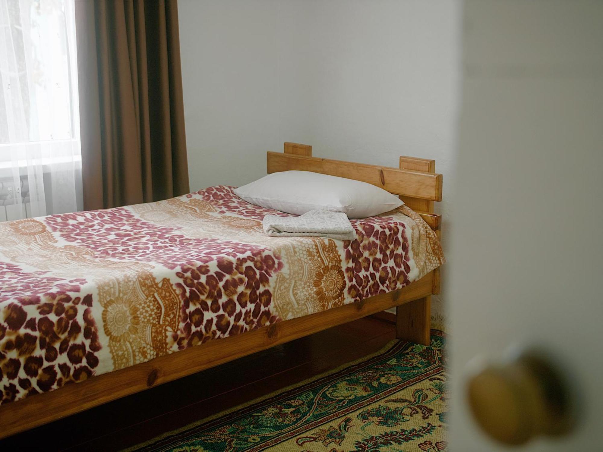 Guesthouse Alakol Karakol Exterior photo