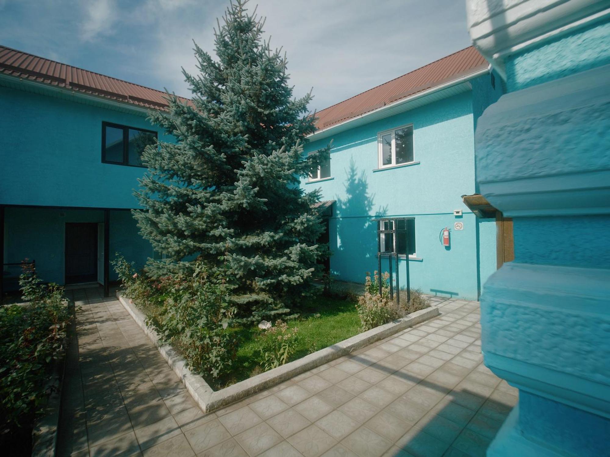 Guesthouse Alakol Karakol Exterior photo